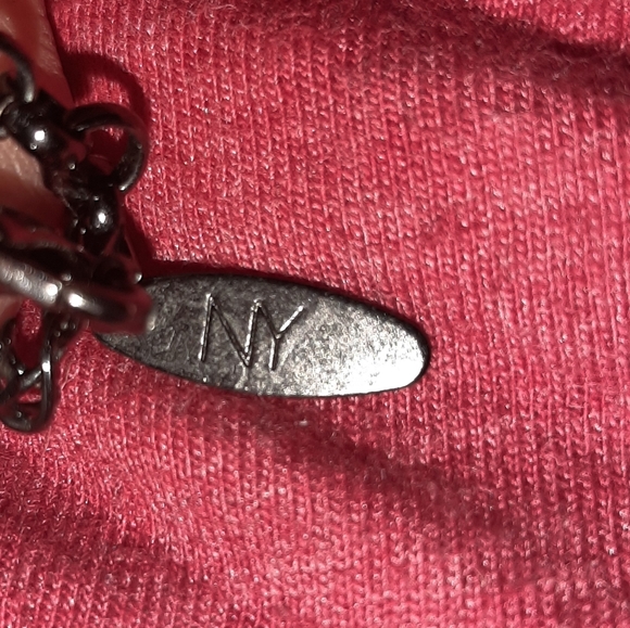 (💋2 for $15💋) - Picture 2 of 4